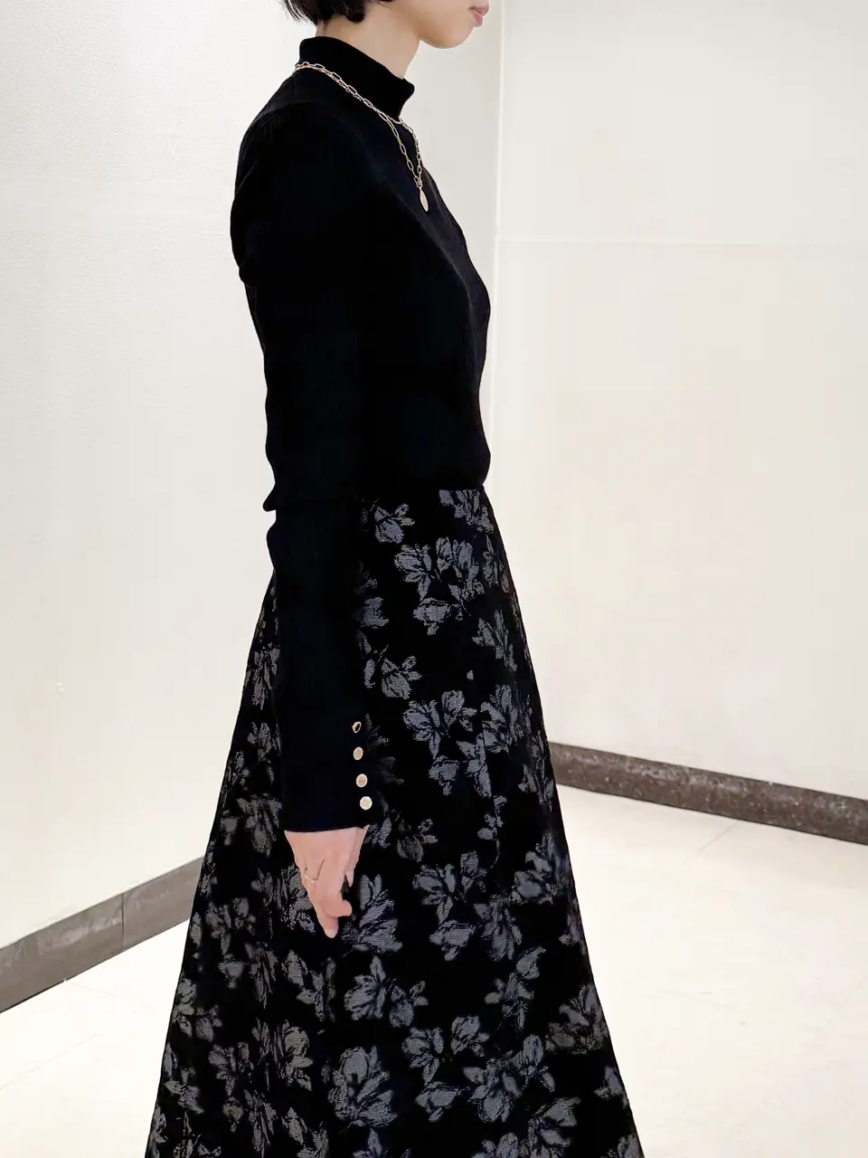 GRACE CONTINENTAL The Banquet yuri コーディネート画像