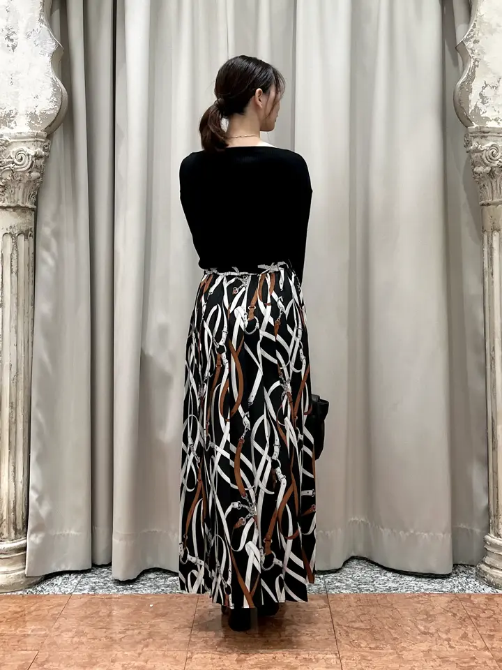 GRACE CONTINENTAL The Banquet eri コーディネート画像