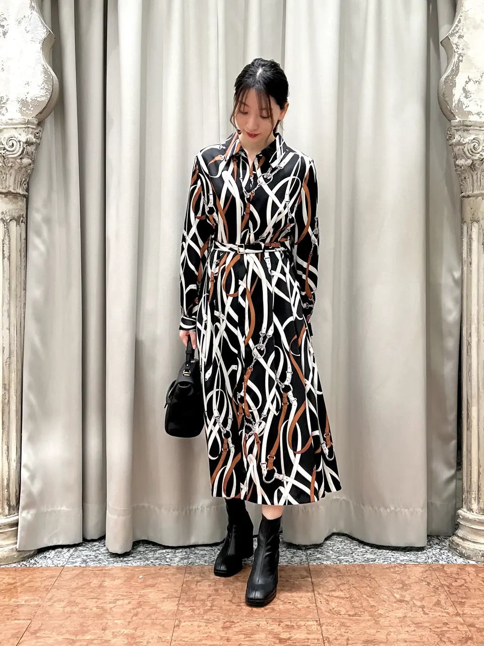 GRACE CONTINENTAL The Banquet eri コーディネート画像