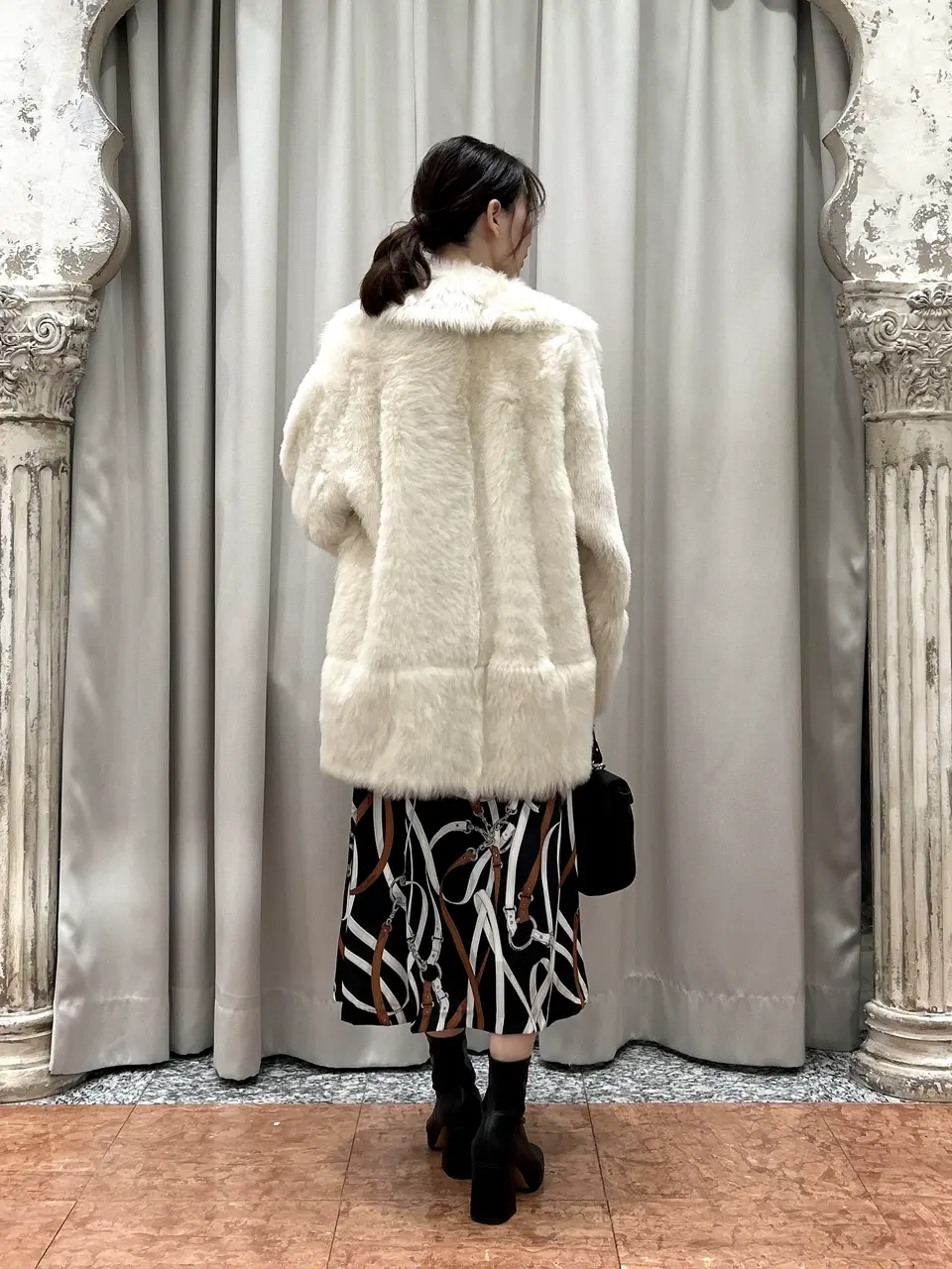 GRACE CONTINENTAL The Banquet eri コーディネート画像