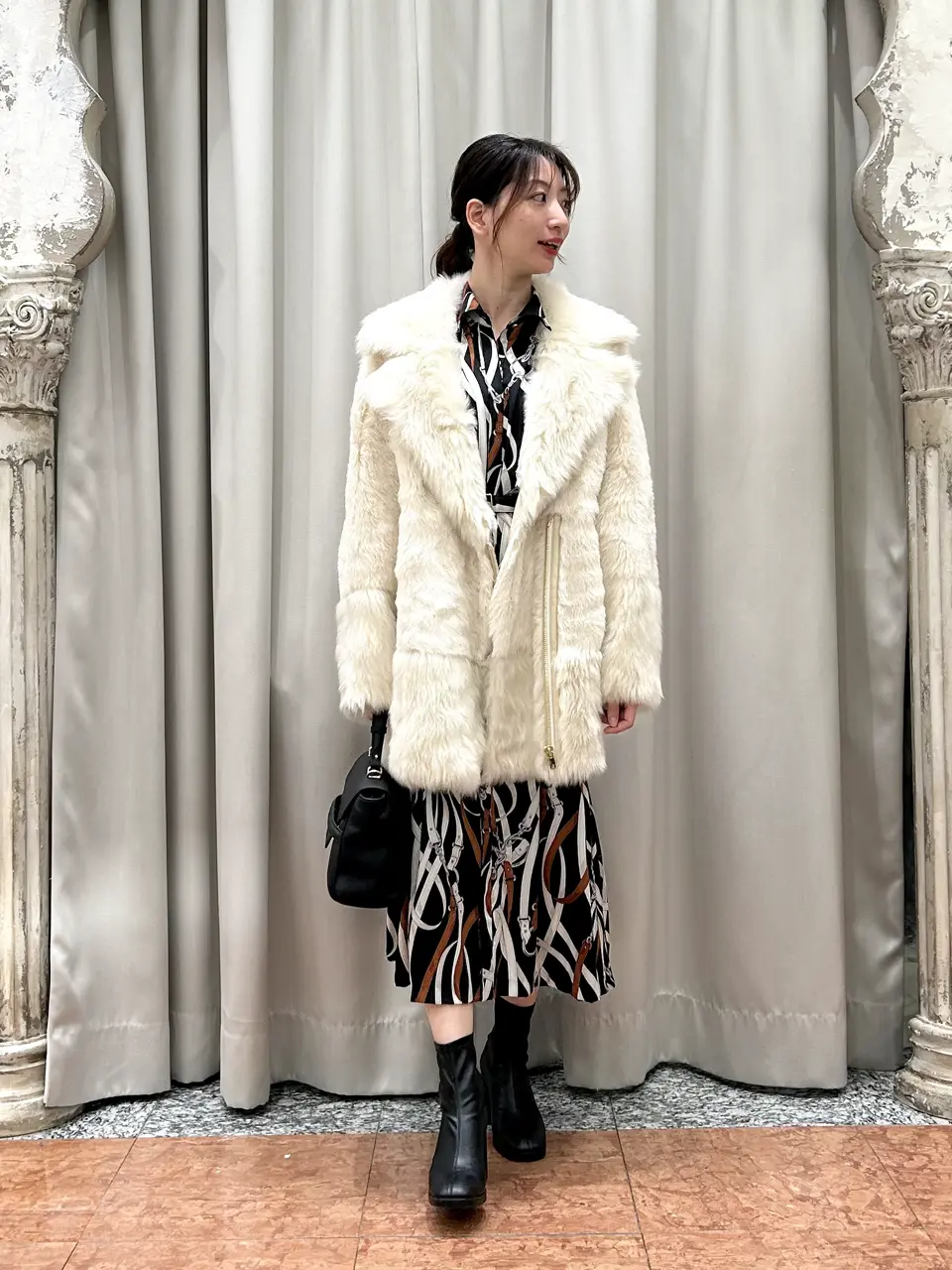 GRACE CONTINENTAL The Banquet eri コーディネート画像