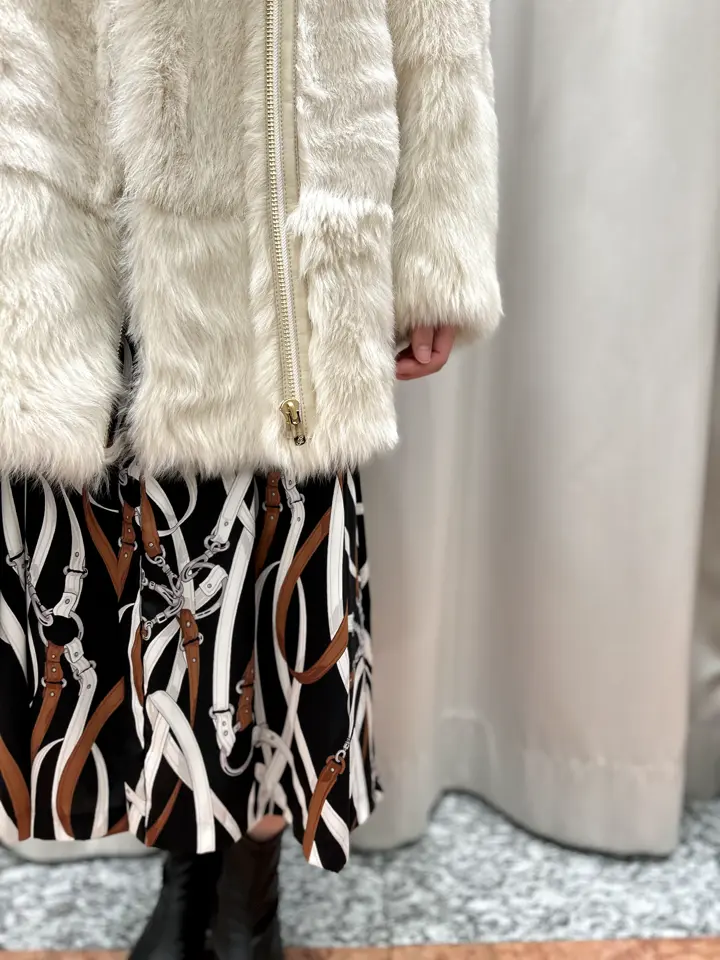 GRACE CONTINENTAL The Banquet eri コーディネート画像