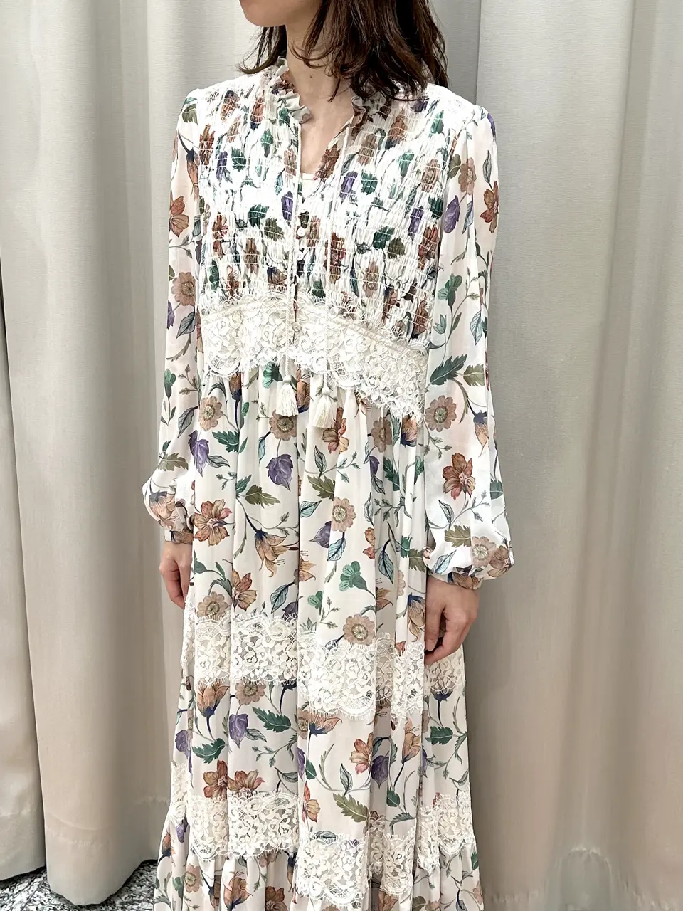 GRACE CONTINENTAL The Banquet eri コーディネート画像