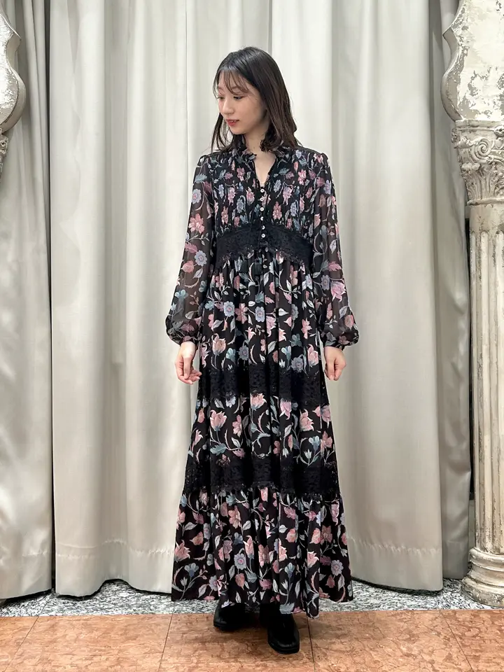 GRACE CONTINENTAL The Banquet eri コーディネート画像