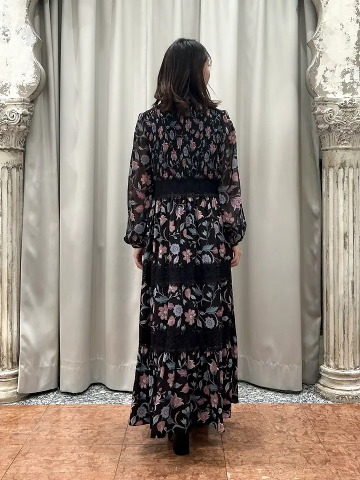 GRACE CONTINENTAL The Banquet eri コーディネート画像