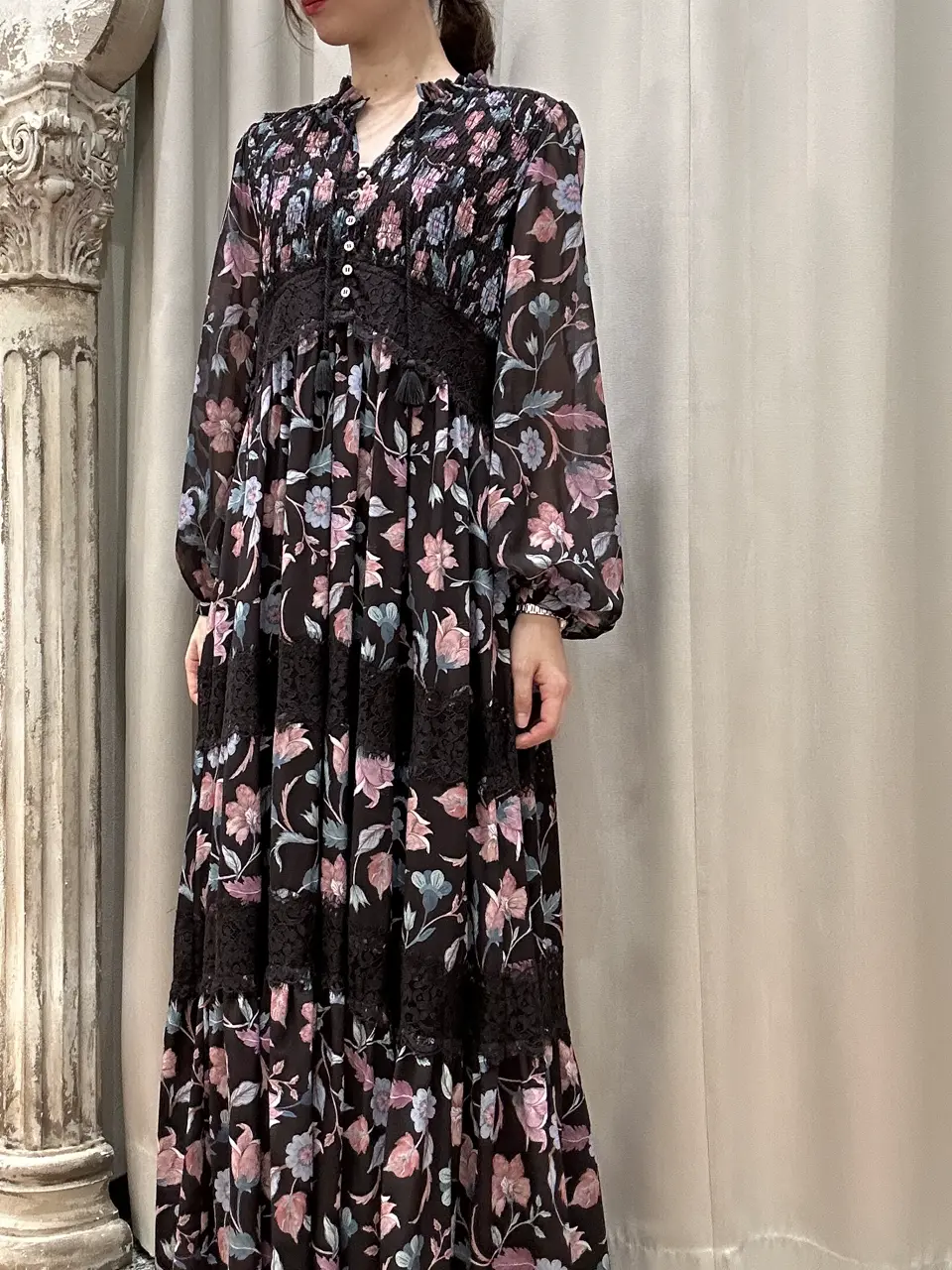 GRACE CONTINENTAL The Banquet eri コーディネート画像