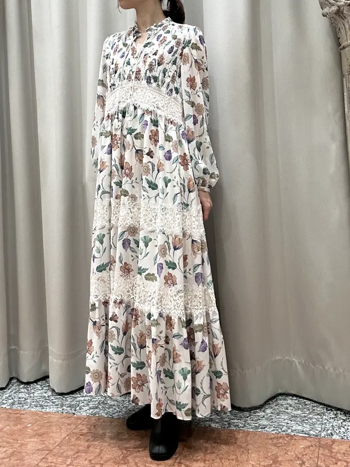 GRACE CONTINENTAL The Banquet eri コーディネート画像