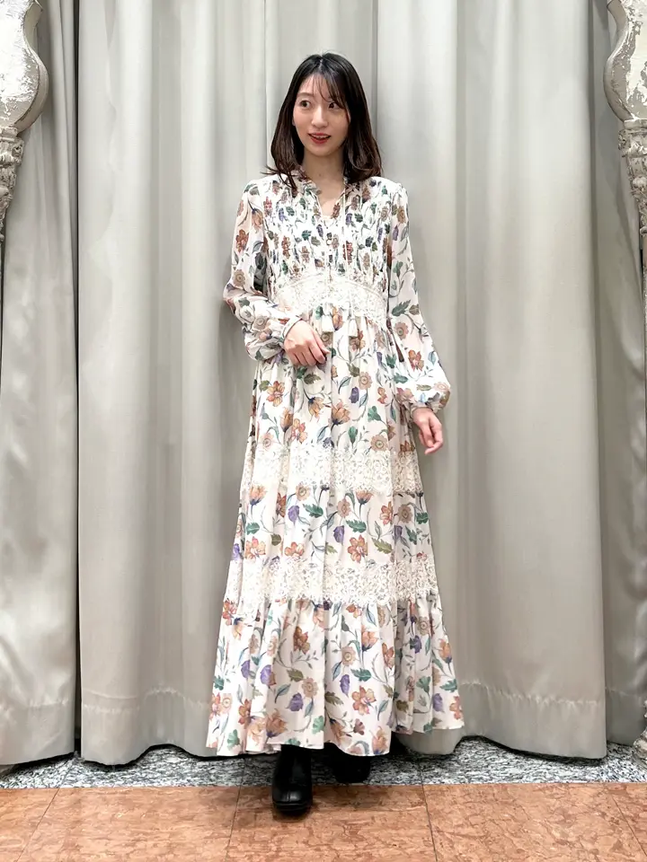 GRACE CONTINENTAL The Banquet eri コーディネート画像