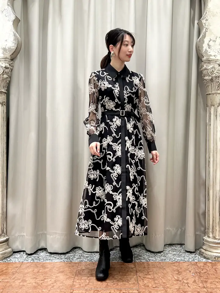 GRACE CONTINENTAL The Banquet eri コーディネート画像