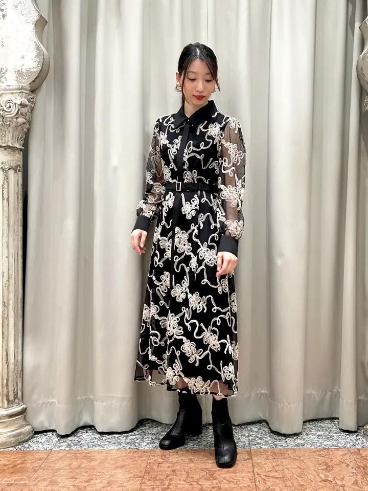 GRACE CONTINENTAL The Banquet eri コーディネート画像