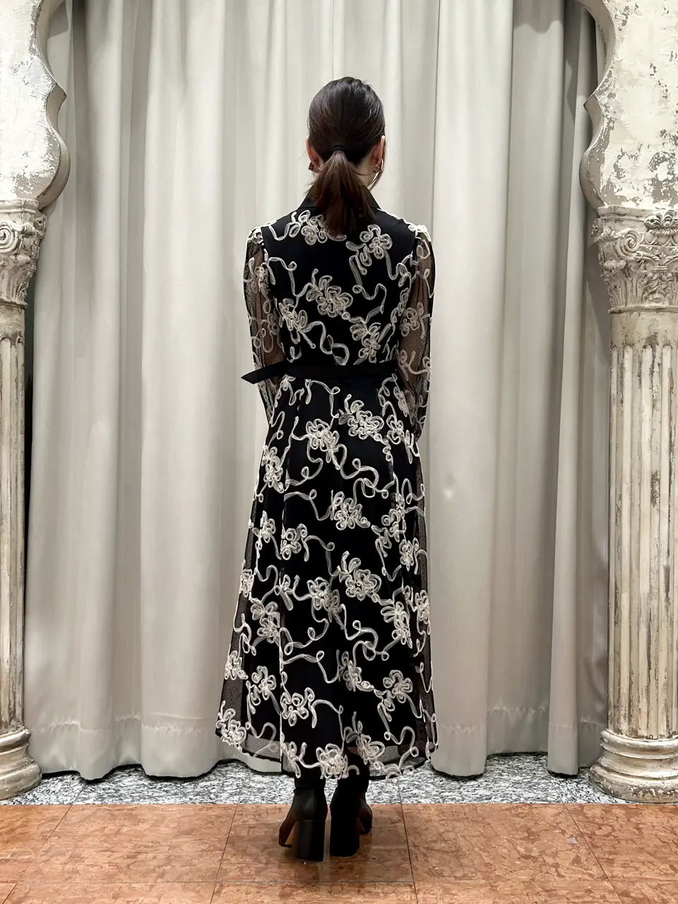 GRACE CONTINENTAL The Banquet eri コーディネート画像