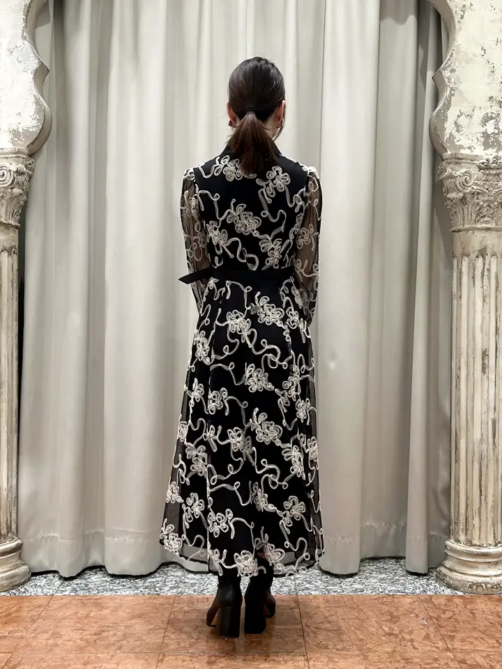 GRACE CONTINENTAL The Banquet eri コーディネート画像