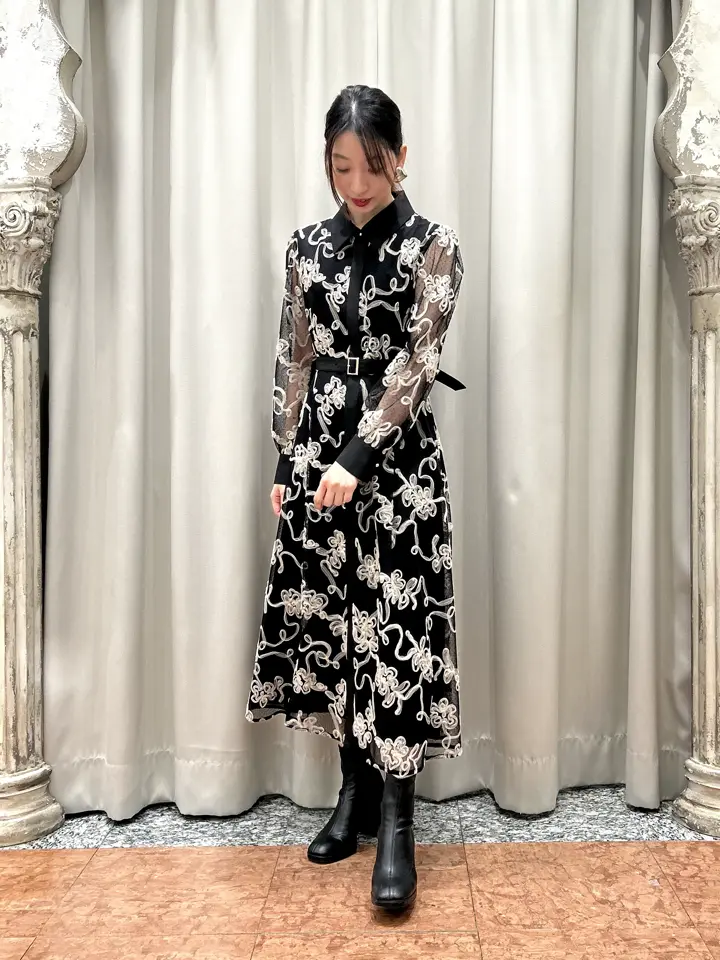 GRACE CONTINENTAL The Banquet eri コーディネート画像