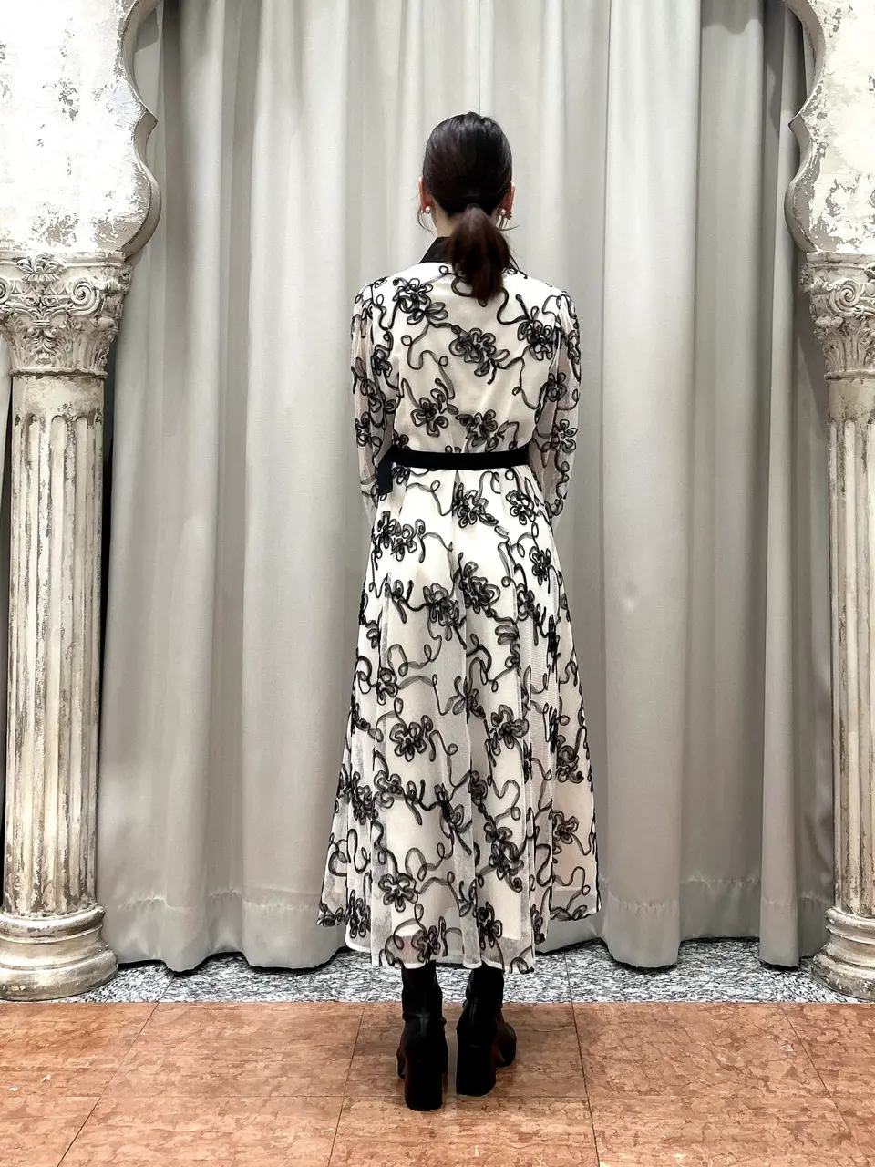 GRACE CONTINENTAL The Banquet eri コーディネート画像