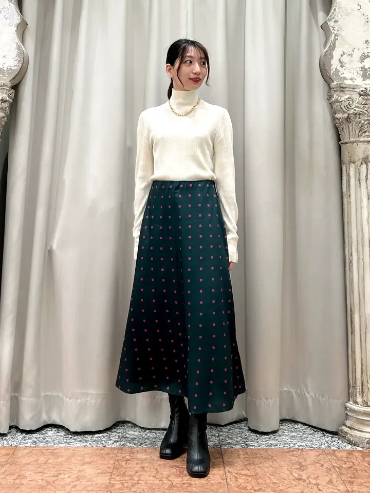 GRACE CONTINENTAL The Banquet eri コーディネート画像