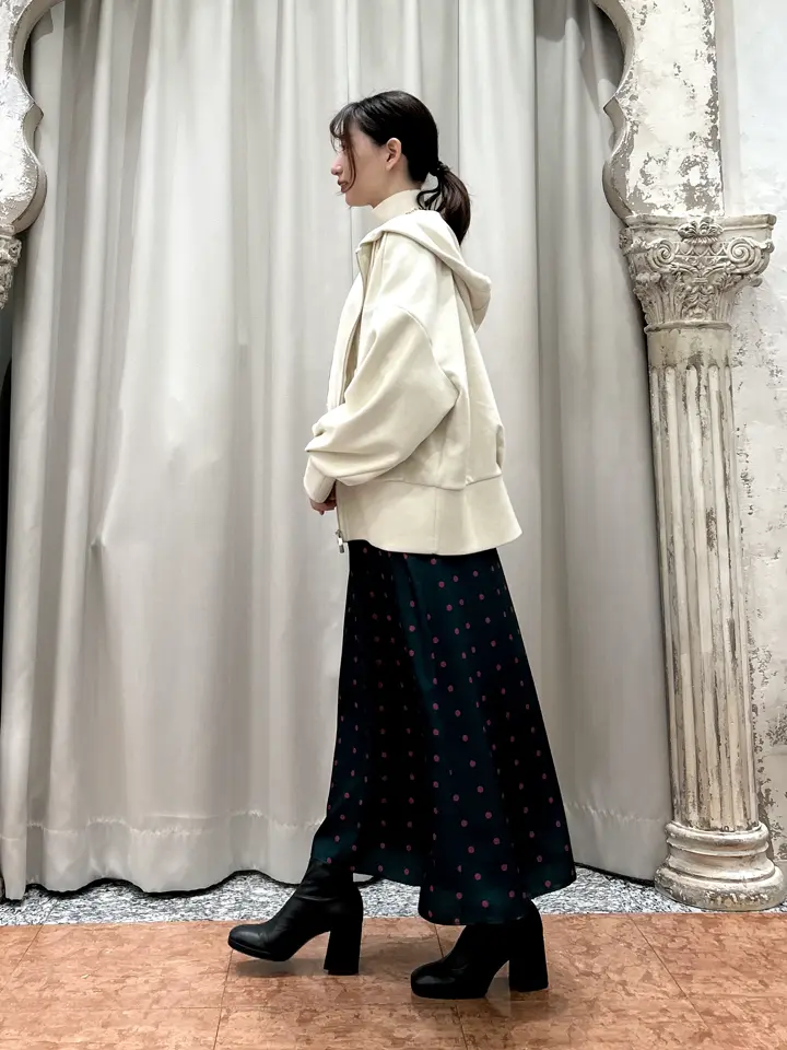 GRACE CONTINENTAL The Banquet eri コーディネート画像