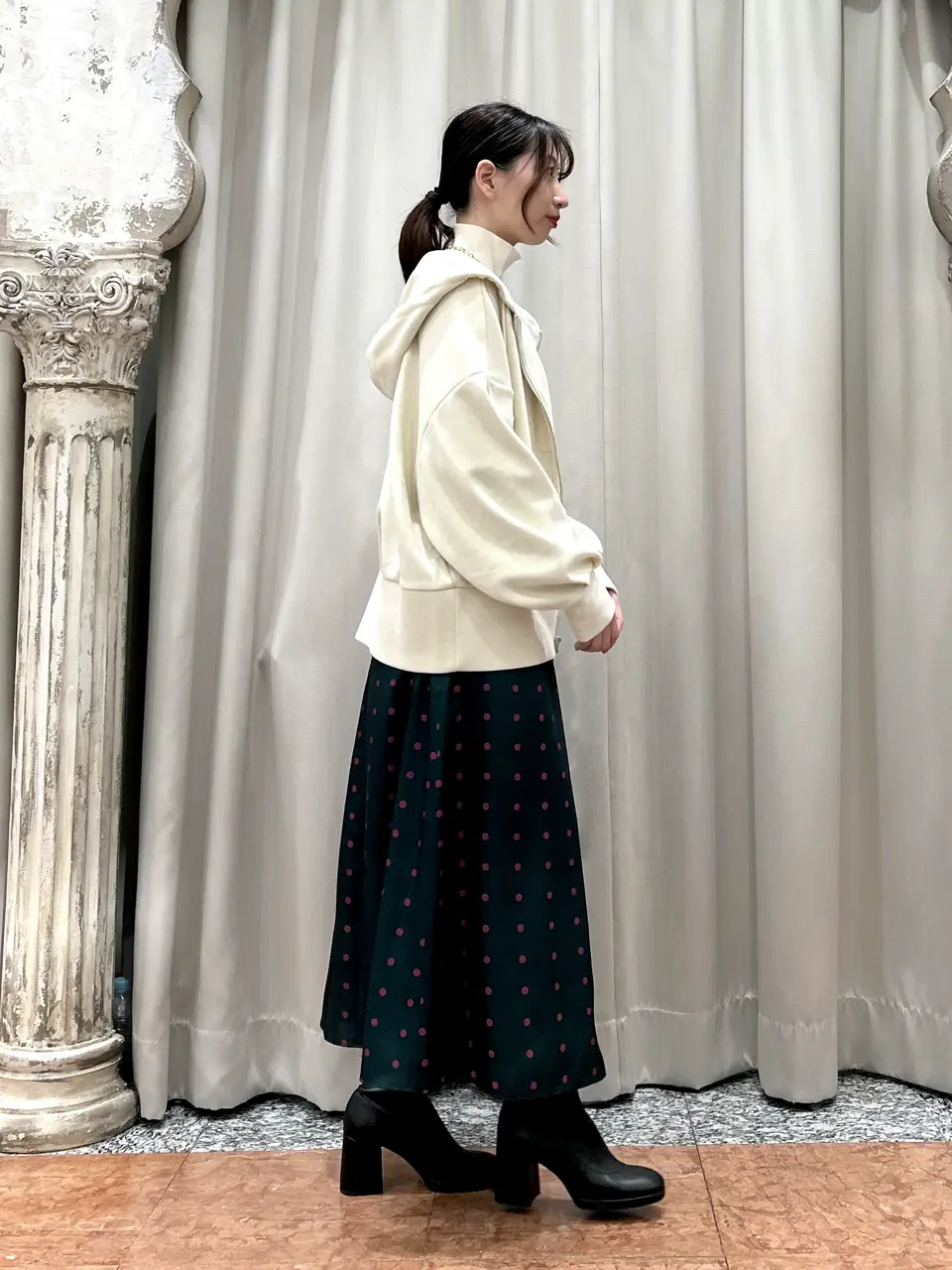 GRACE CONTINENTAL The Banquet eri コーディネート画像