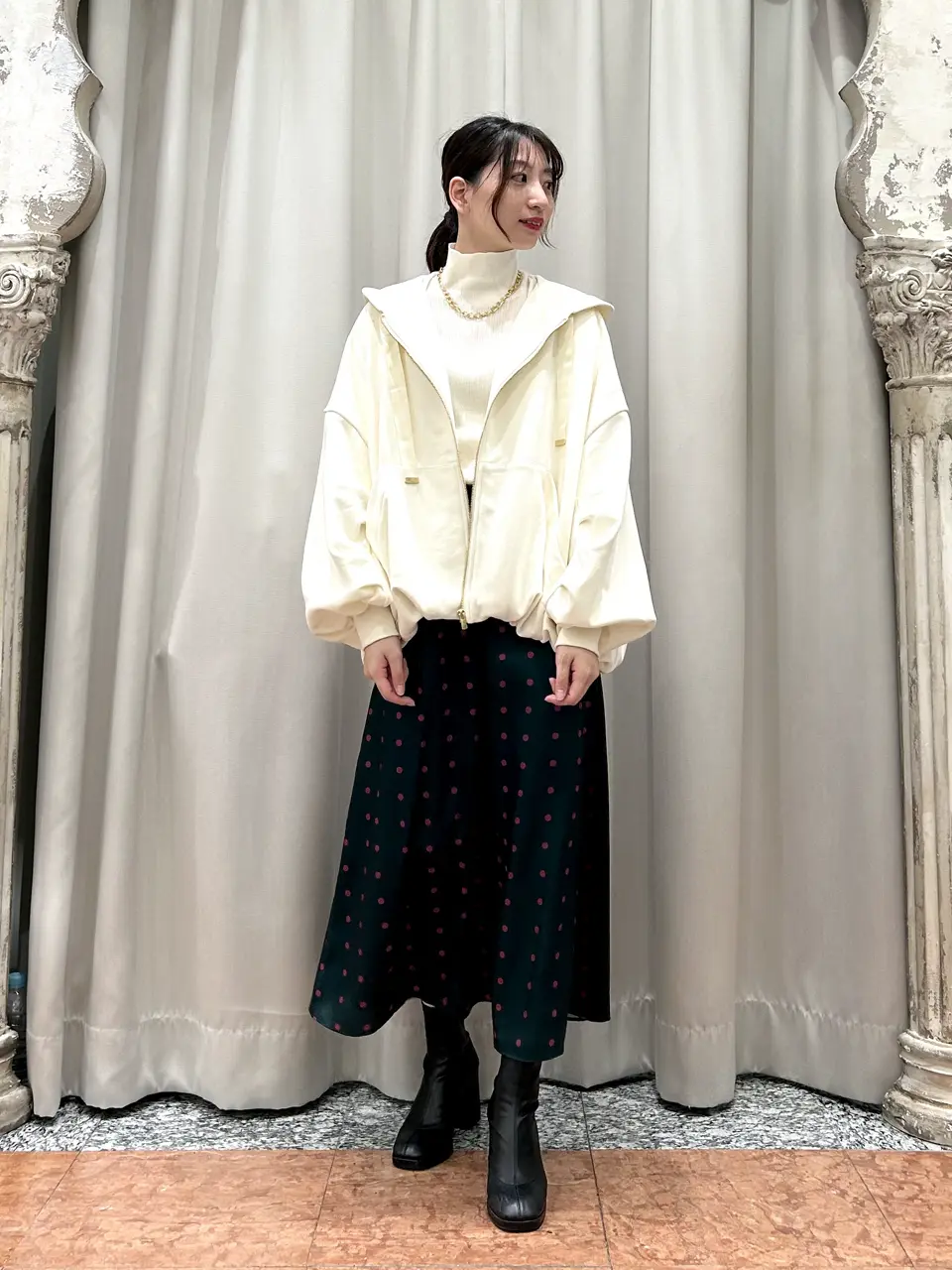 GRACE CONTINENTAL The Banquet eri コーディネート画像