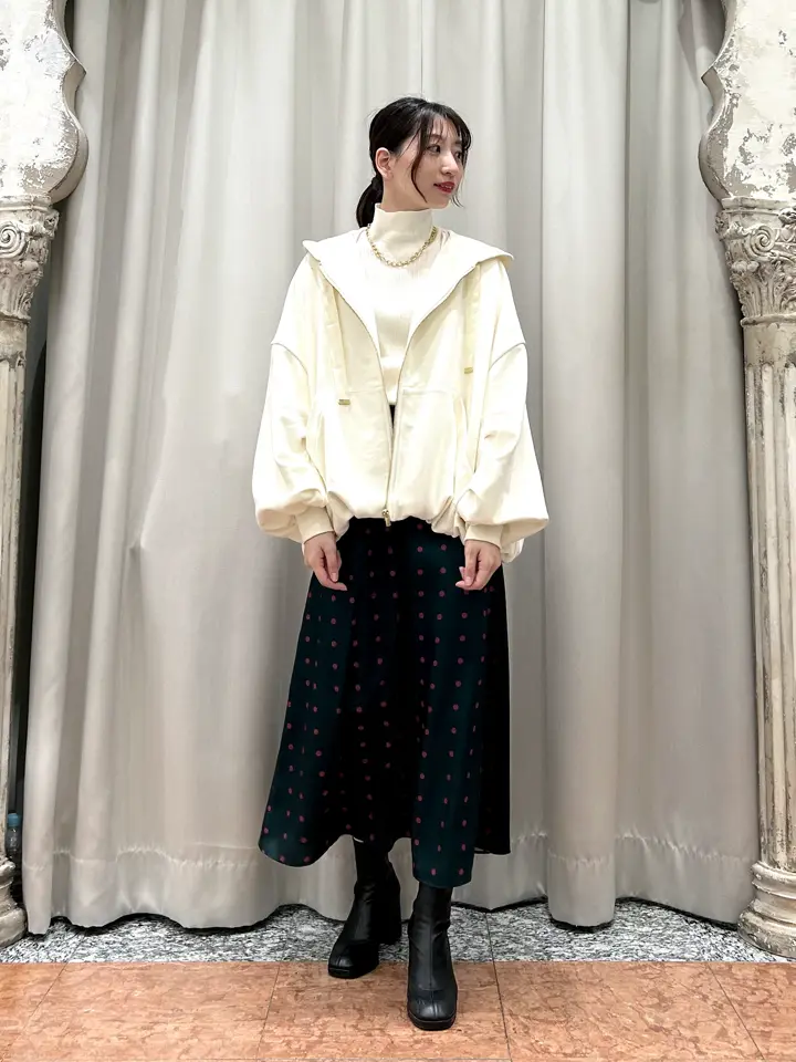 GRACE CONTINENTAL The Banquet eri コーディネート画像