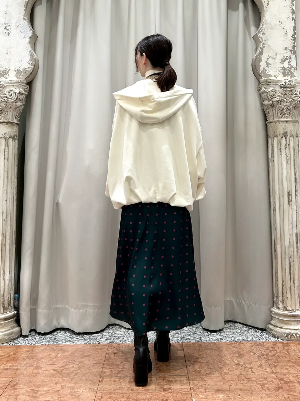 GRACE CONTINENTAL The Banquet eri コーディネート画像