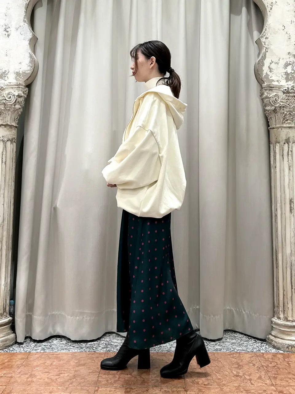 GRACE CONTINENTAL The Banquet eri コーディネート画像