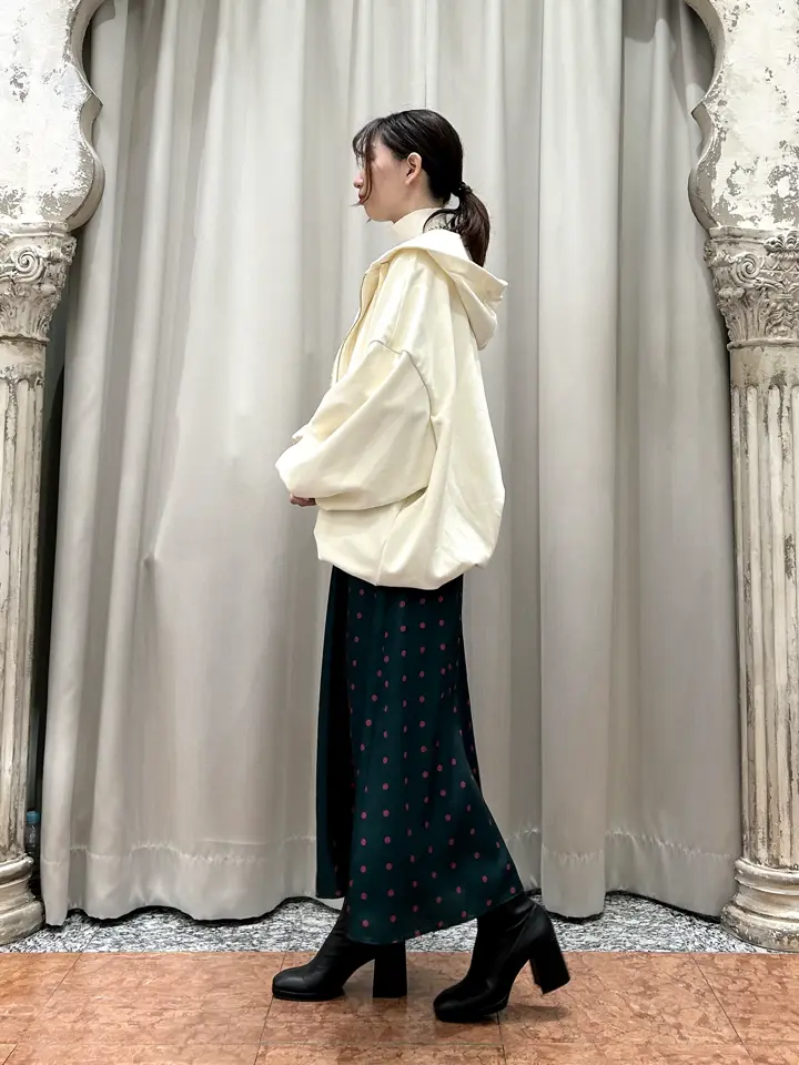 GRACE CONTINENTAL The Banquet eri コーディネート画像