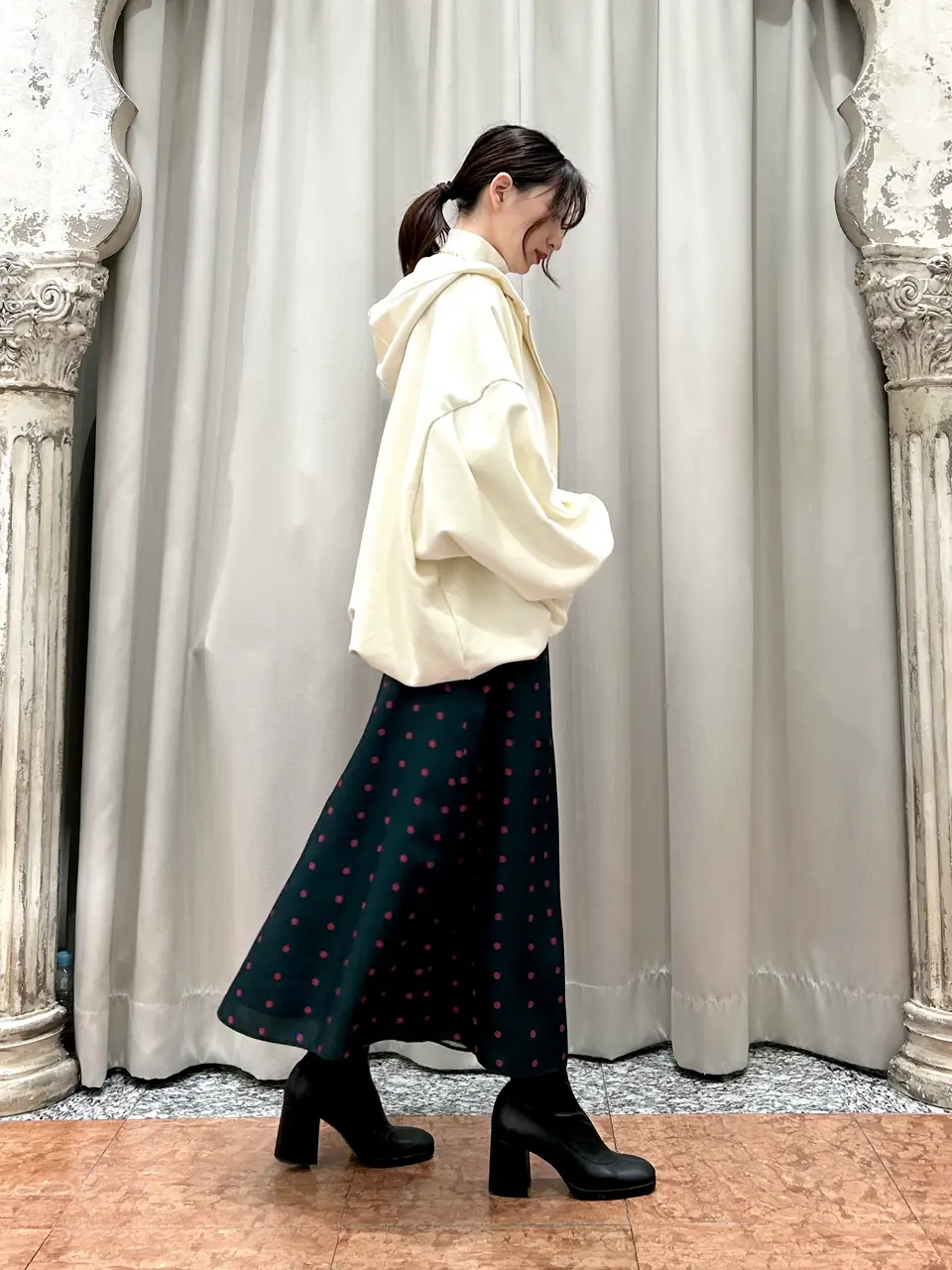 GRACE CONTINENTAL The Banquet eri コーディネート画像