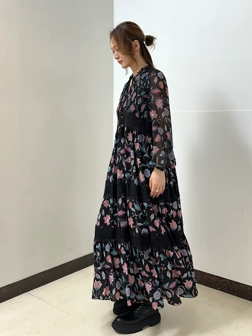 GRACE CONTINENTAL The Banquet Kogane. コーディネート画像