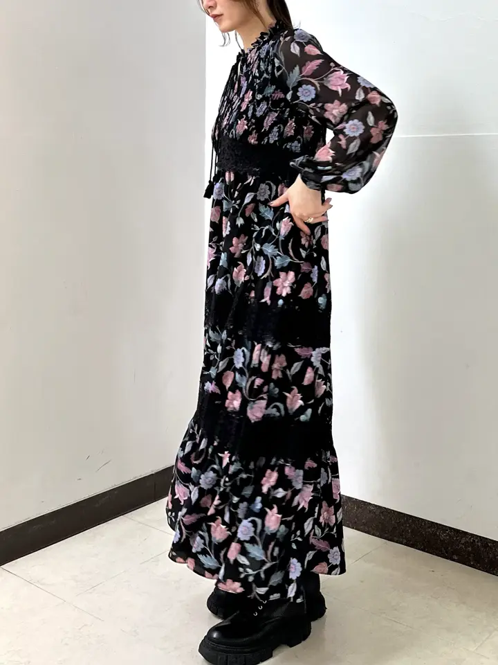 GRACE CONTINENTAL The Banquet Kogane. コーディネート画像