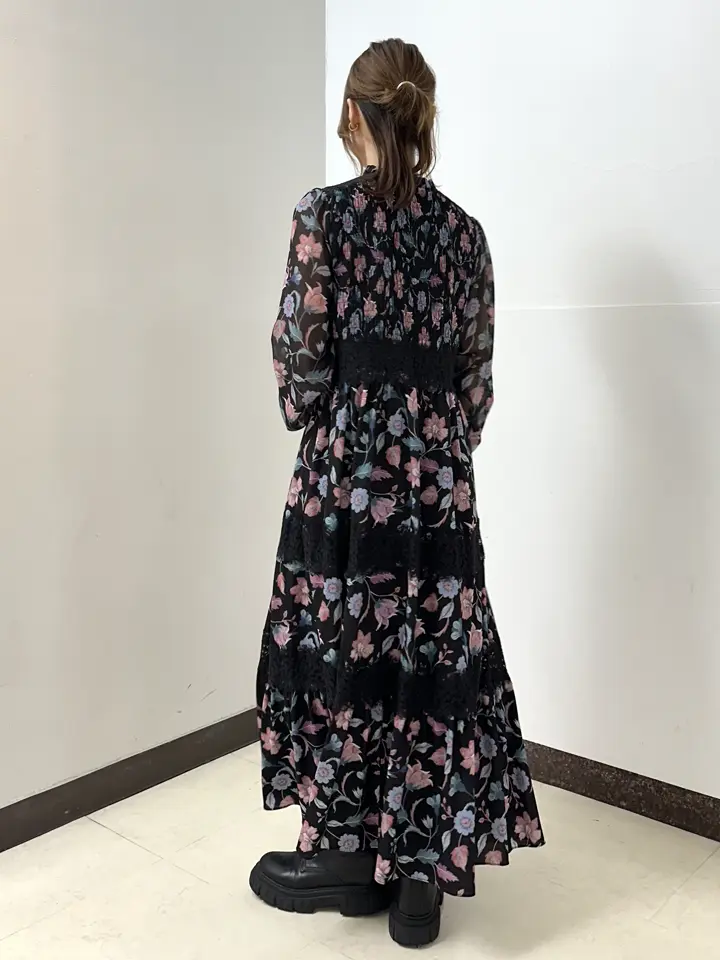 GRACE CONTINENTAL The Banquet Kogane. コーディネート画像