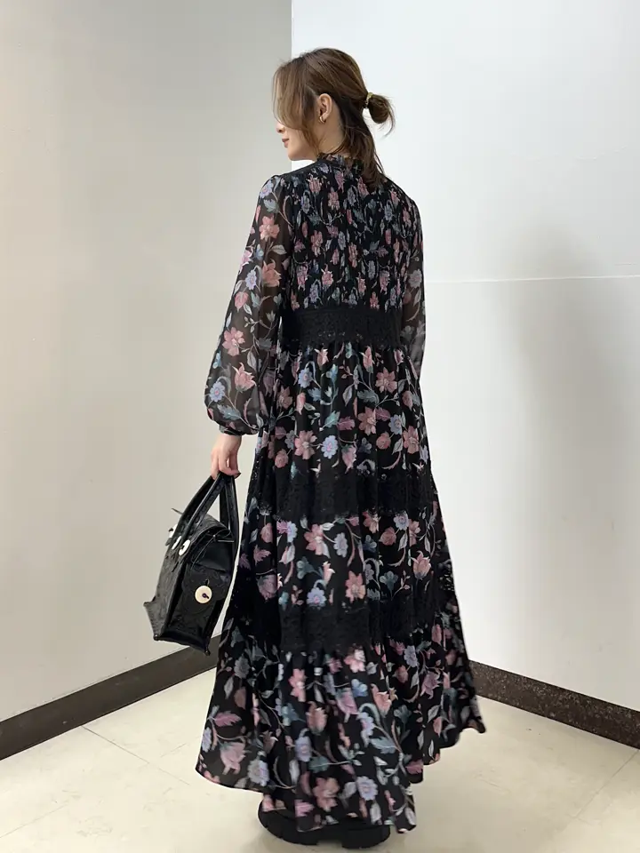 GRACE CONTINENTAL The Banquet Kogane. コーディネート画像