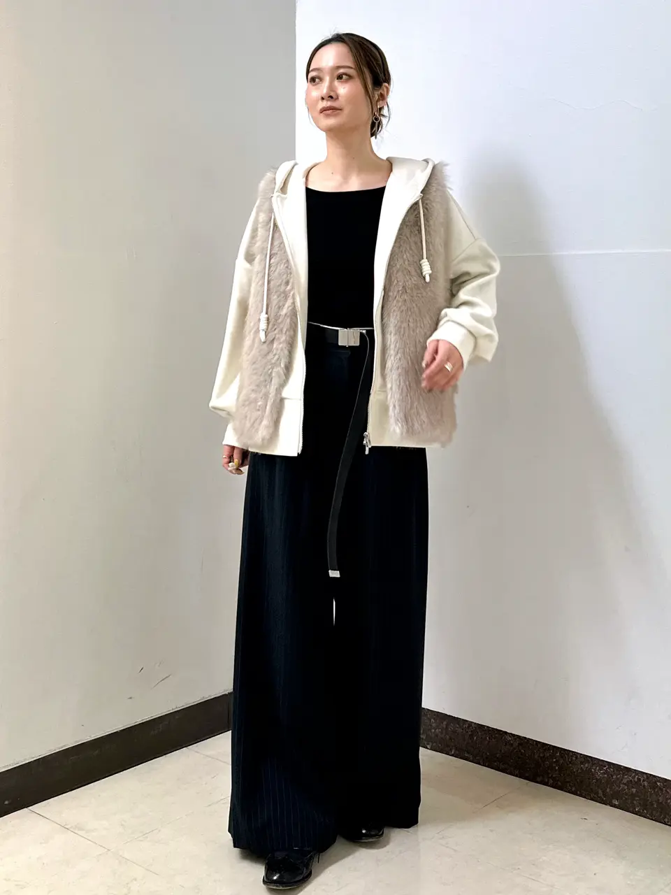 GRACE CONTINENTAL The Banquet Kogane. コーディネート画像