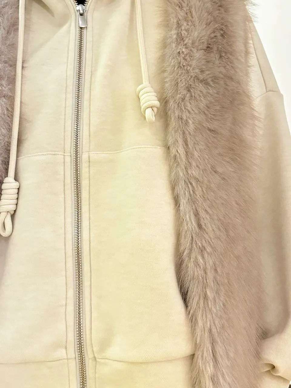 GRACE CONTINENTAL The Banquet Kogane. コーディネート画像