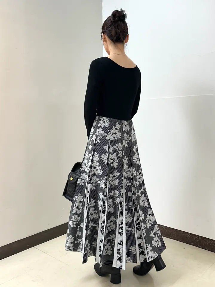 GRACE CONTINENTAL The Banquet Kogane. コーディネート画像