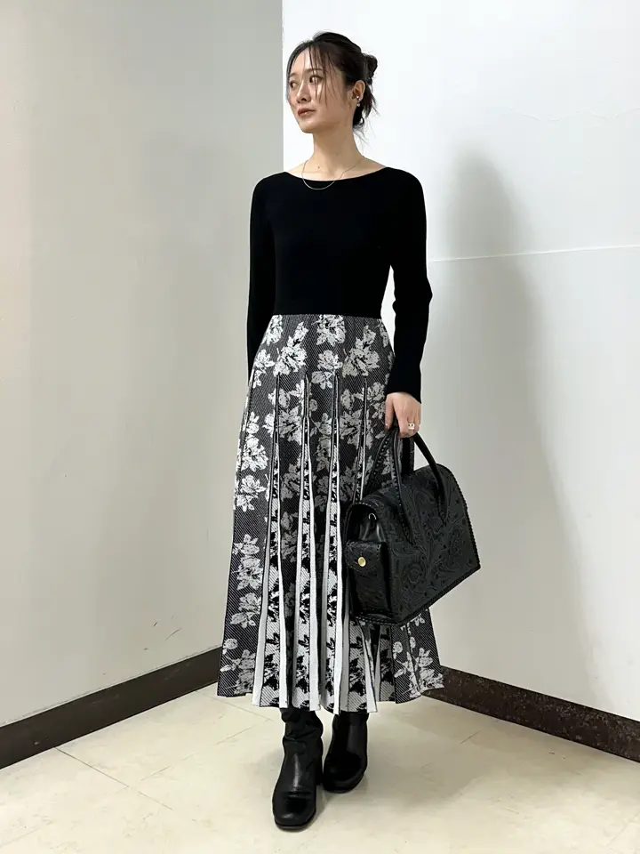 GRACE CONTINENTAL The Banquet Kogane. コーディネート画像