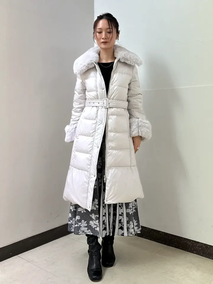 GRACE CONTINENTAL The Banquet Kogane. コーディネート画像