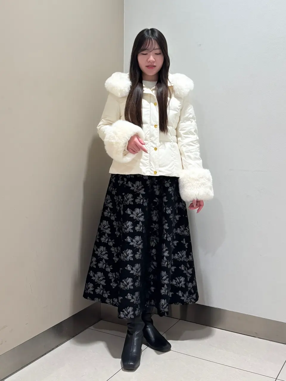 GRACE CONTINENTAL The Banquet 松原 明音 コーディネート画像