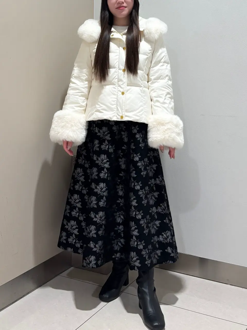 GRACE CONTINENTAL The Banquet 松原 明音 コーディネート画像