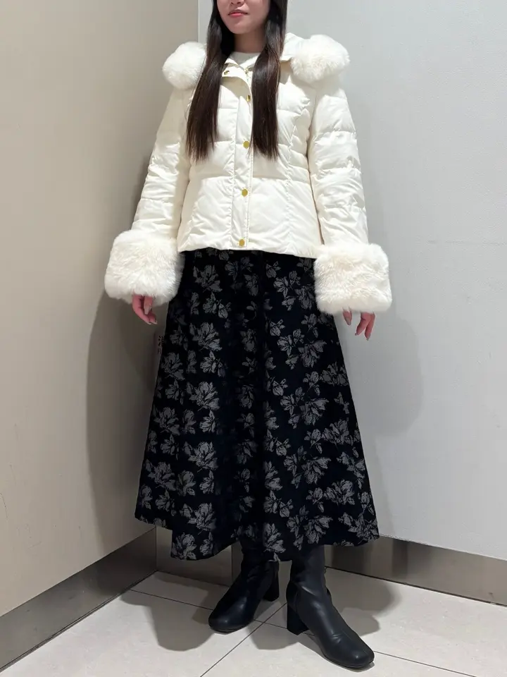 GRACE CONTINENTAL The Banquet 松原 明音 コーディネート画像