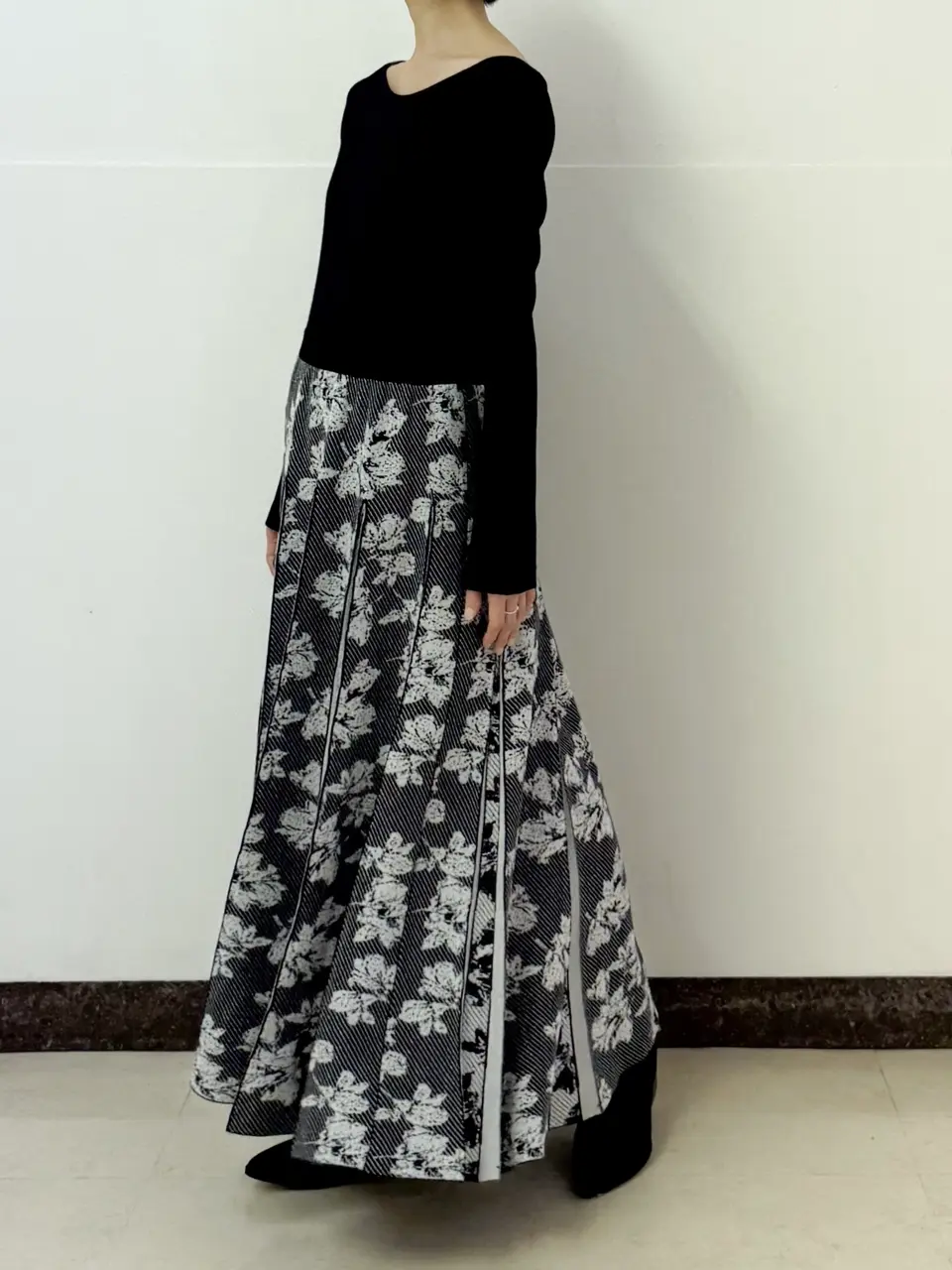 GRACE CONTINENTAL The Banquet yuri コーディネート画像