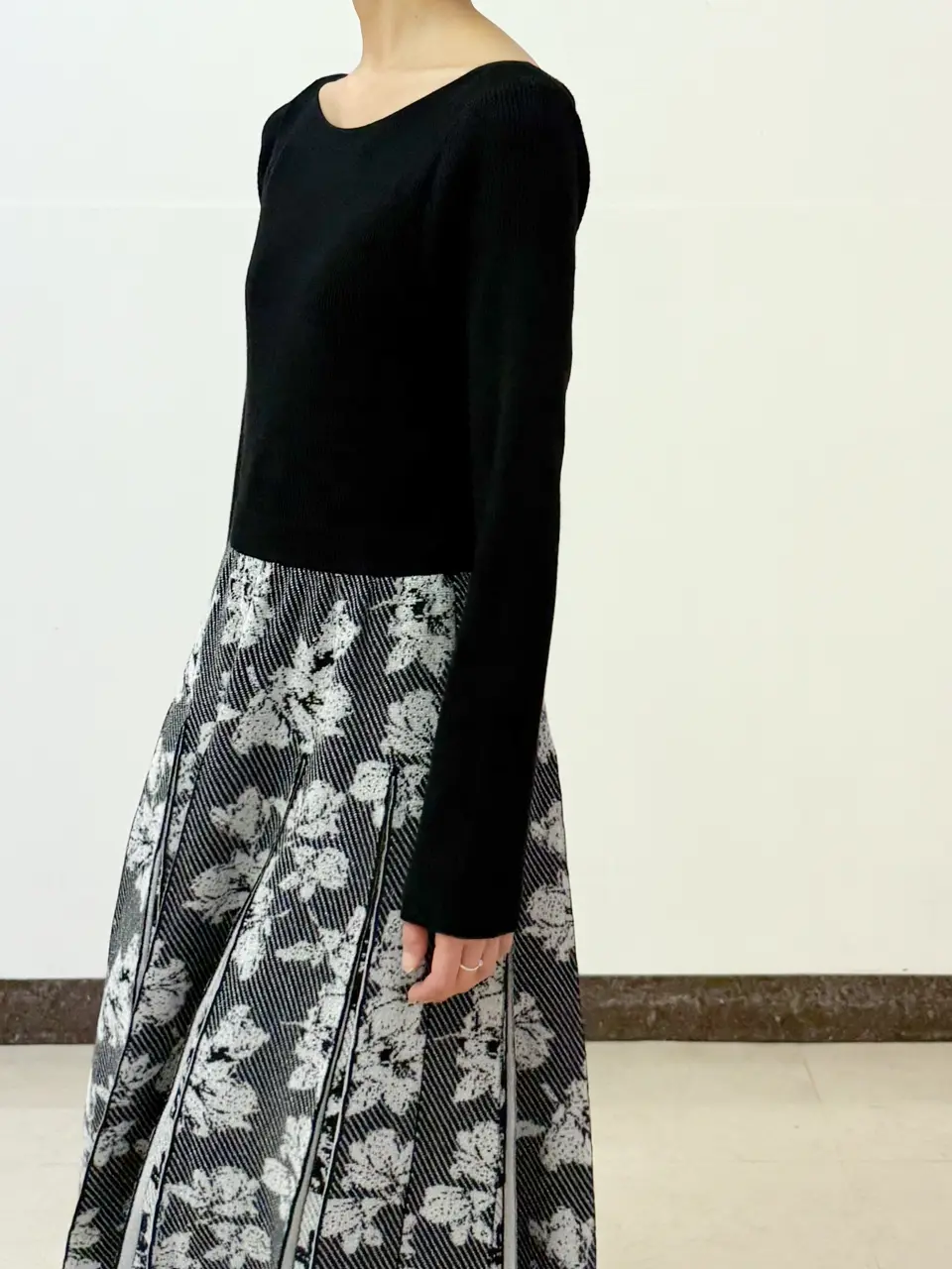 GRACE CONTINENTAL The Banquet yuri コーディネート画像