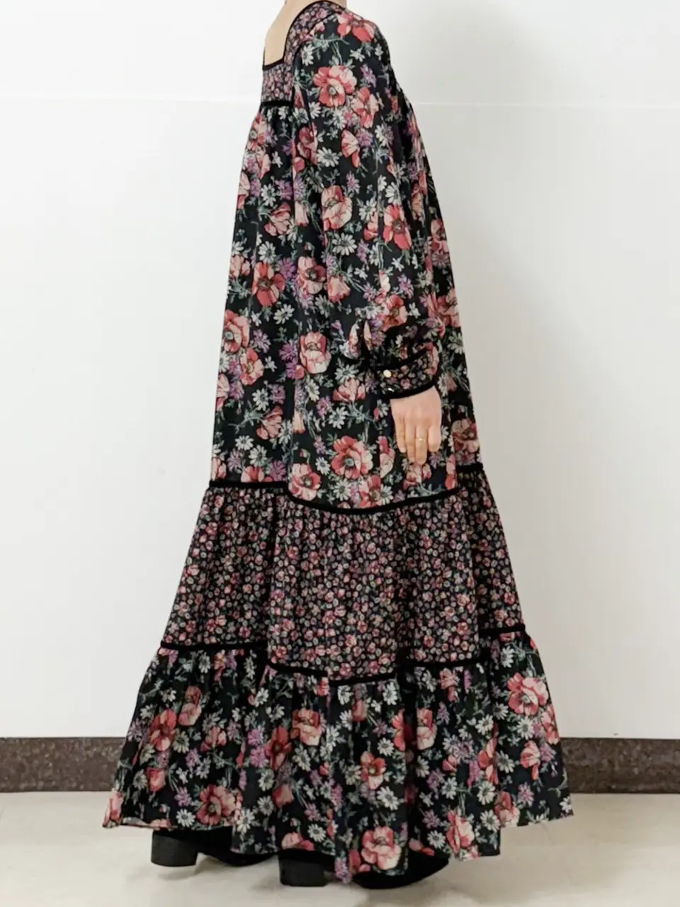 GRACE CONTINENTAL The Banquet yuri コーディネート画像