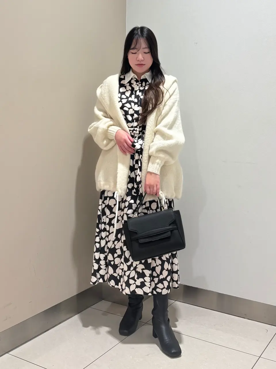 GRACE CONTINENTAL The Banquet 松原 明音 コーディネート画像