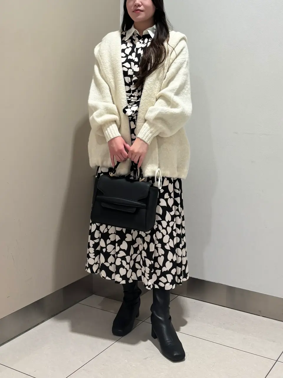 GRACE CONTINENTAL The Banquet 松原 明音 コーディネート画像