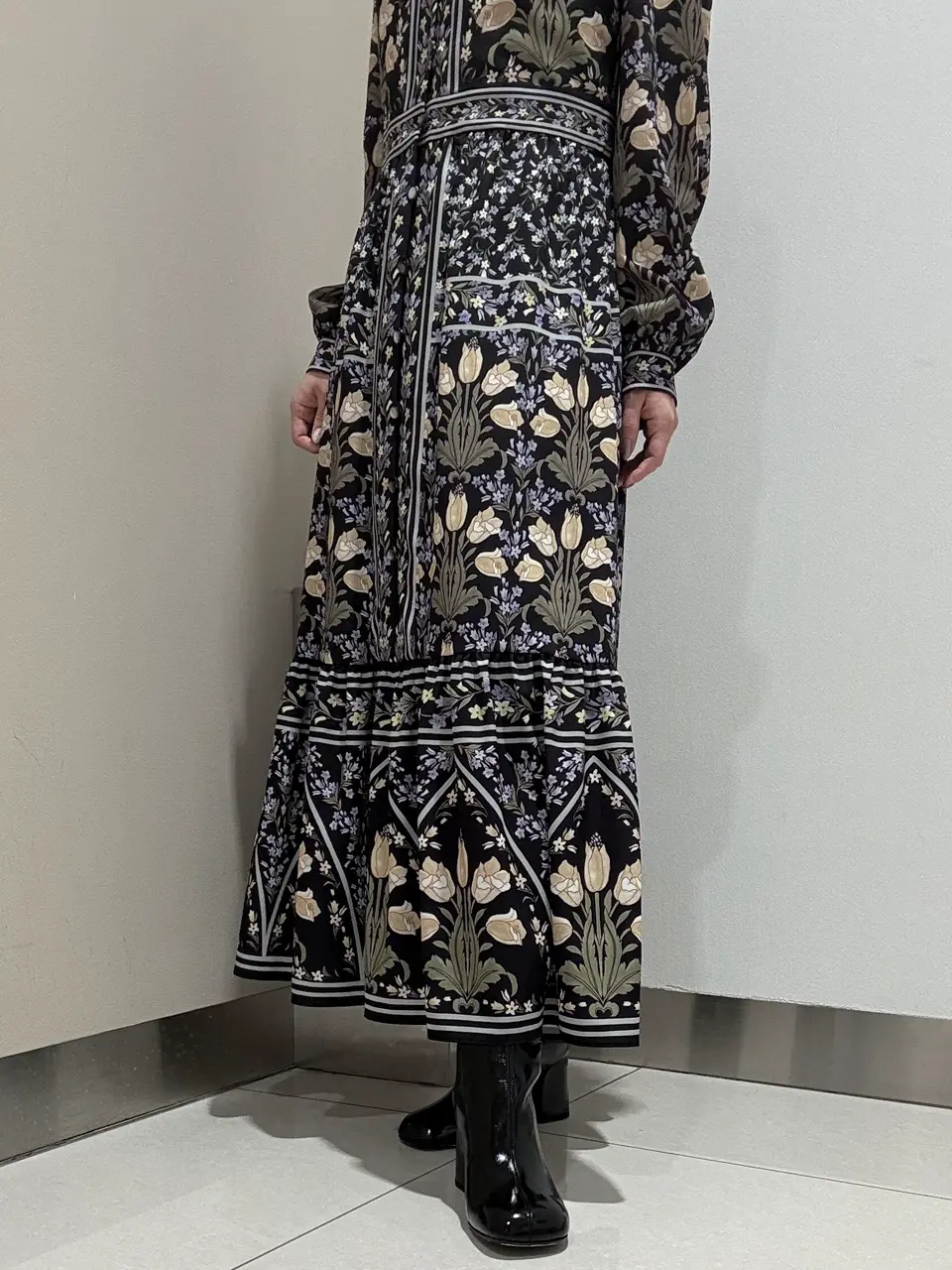 GRACE CONTINENTAL The Banquet FUKUSHIMA YURIE コーディネート画像