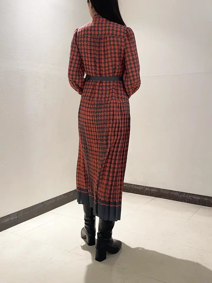 GRACE CONTINENTAL The Banquet nao コーディネート画像