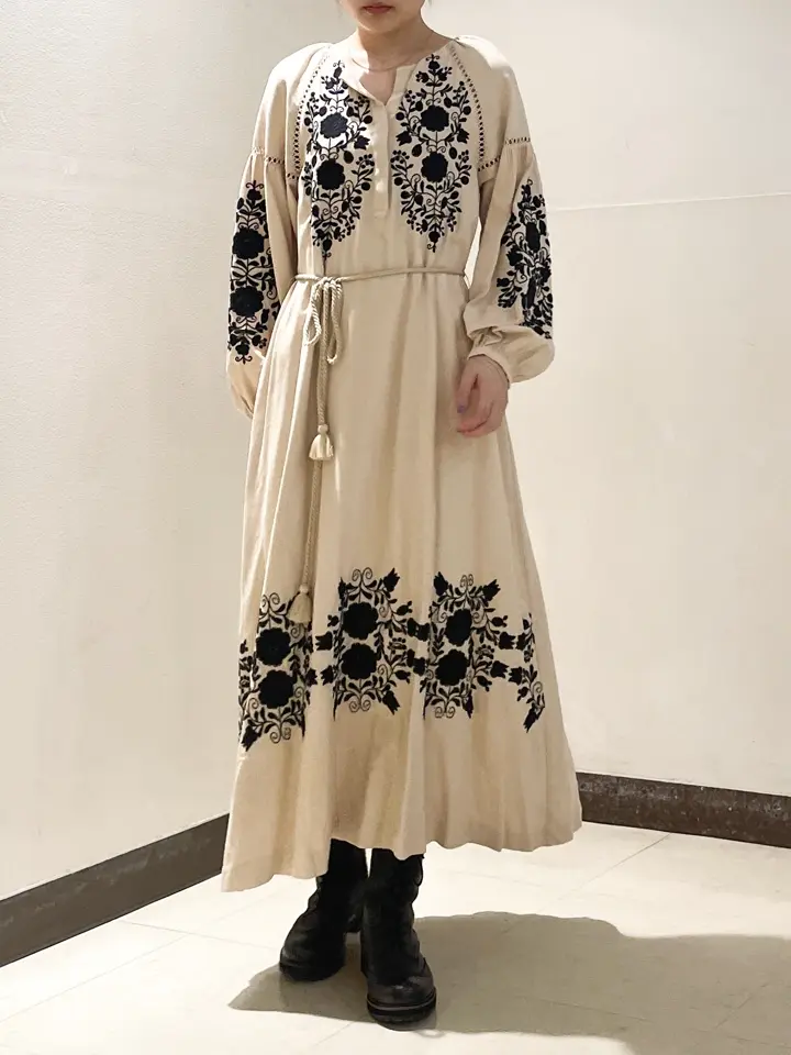 GRACE CONTINENTAL The Banquet nao コーディネート画像