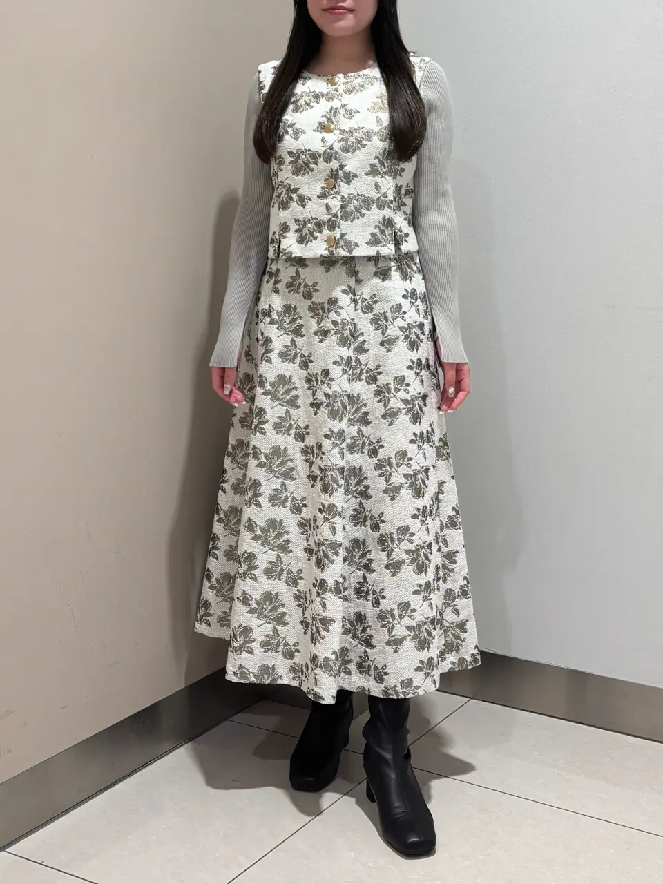 GRACE CONTINENTAL The Banquet 松原 明音 コーディネート画像