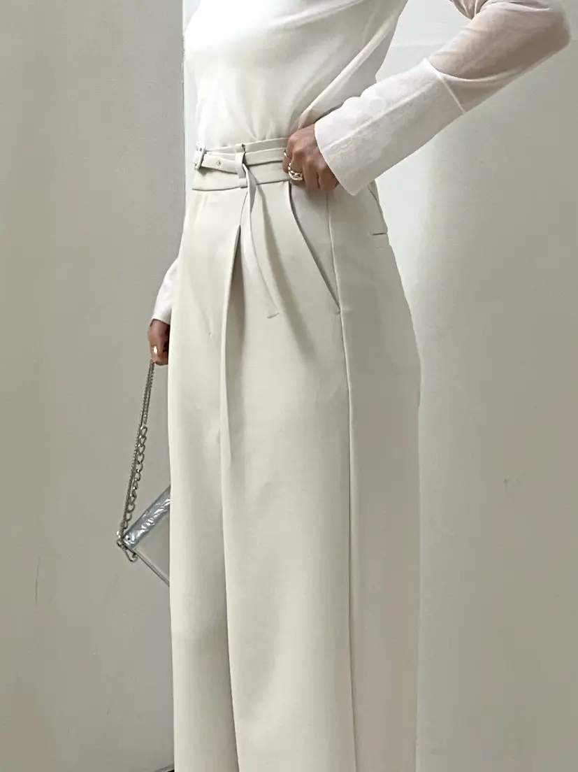 GRACE CONTINENTAL The Banquet Kogane. コーディネート画像