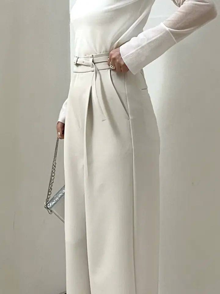 GRACE CONTINENTAL The Banquet Kogane. コーディネート画像